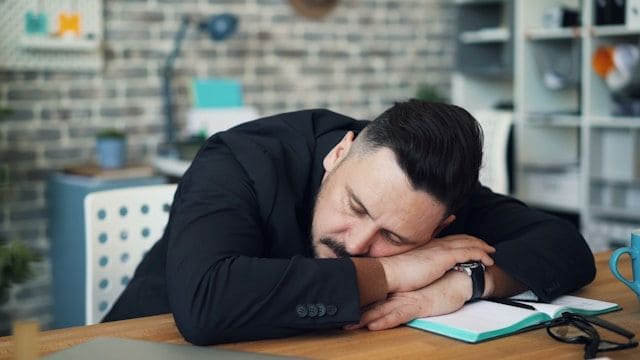 Kurzschlaf zu Mittag