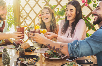 Gemeinsam macht das Mittagessen oft mehr Spaß